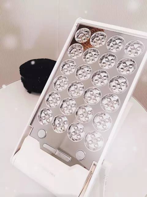 揭秘超火美容仪到底好不好？是否值得买？