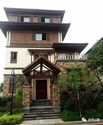 农村自建房真石漆哪种不容易刮灰,农村自建房真石漆推荐