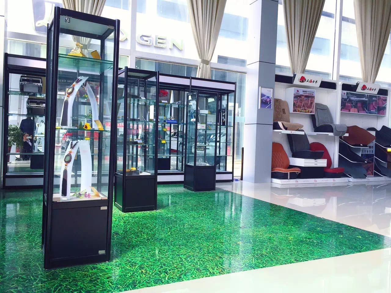 天合汽车之星名车店最初的模样