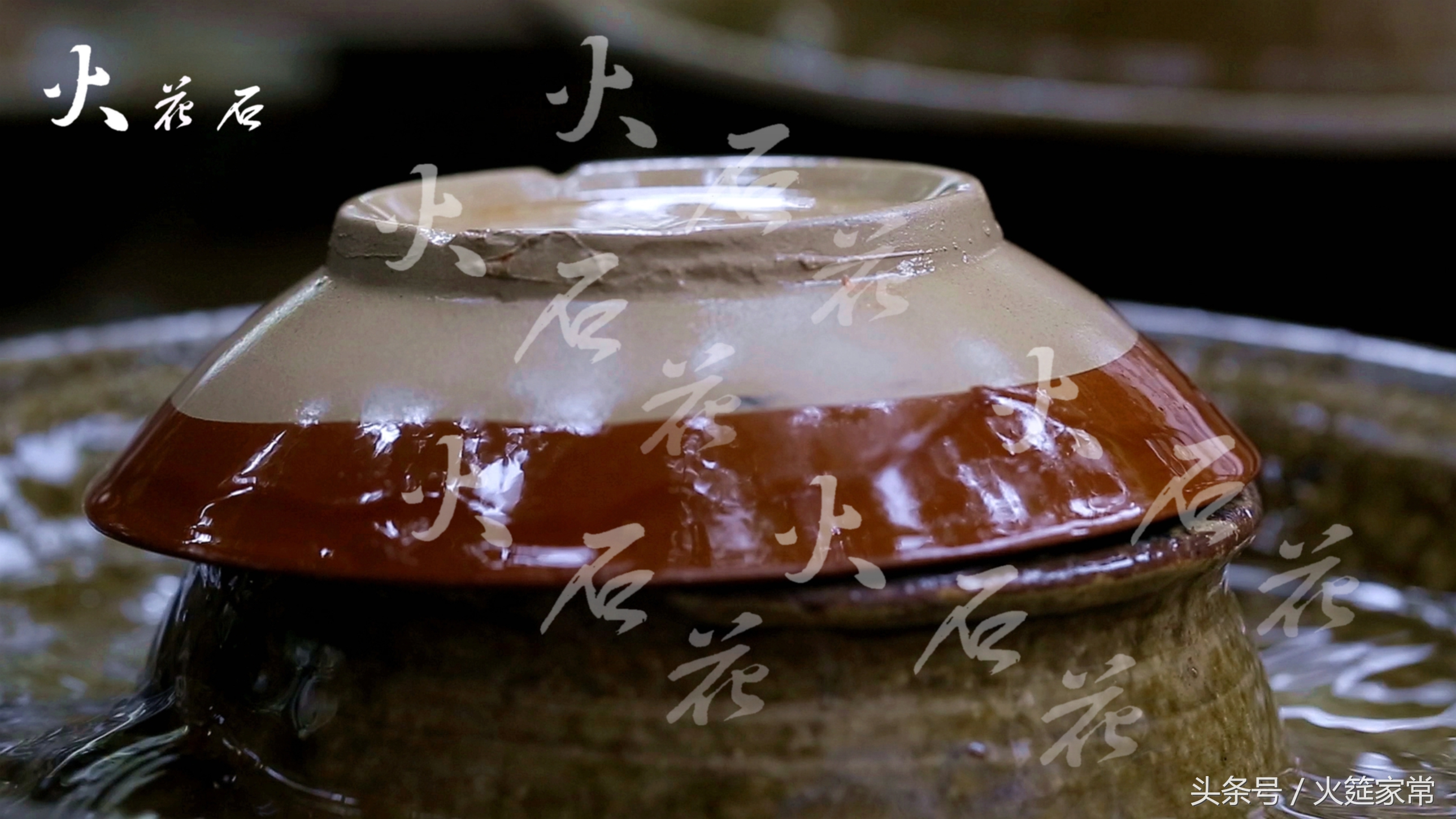 泡青菜做酸菜鱼味道美滋滋的,酸菜鱼好吃的关键在于这个辣椒水