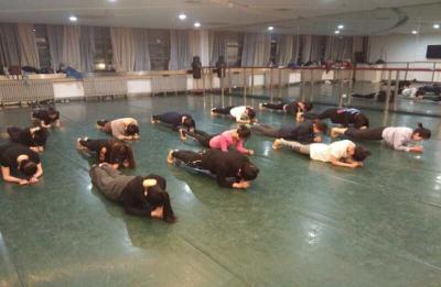 都柏林学院体育教学——这节有板书的体育课，别样精彩