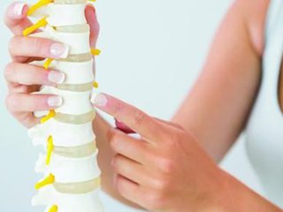 骨质疏松预防骨折的药有哪些,骨质疏松骨折了保守治疗注意事项