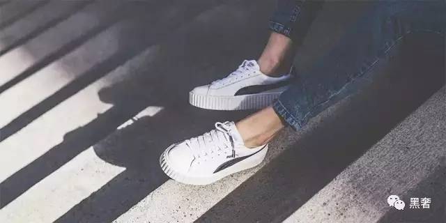 小白鞋过时了吗,小白鞋真的永不过时