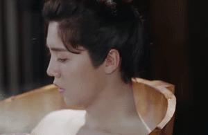 羞！鹿晗泡澡很妖艳，你居然没看？