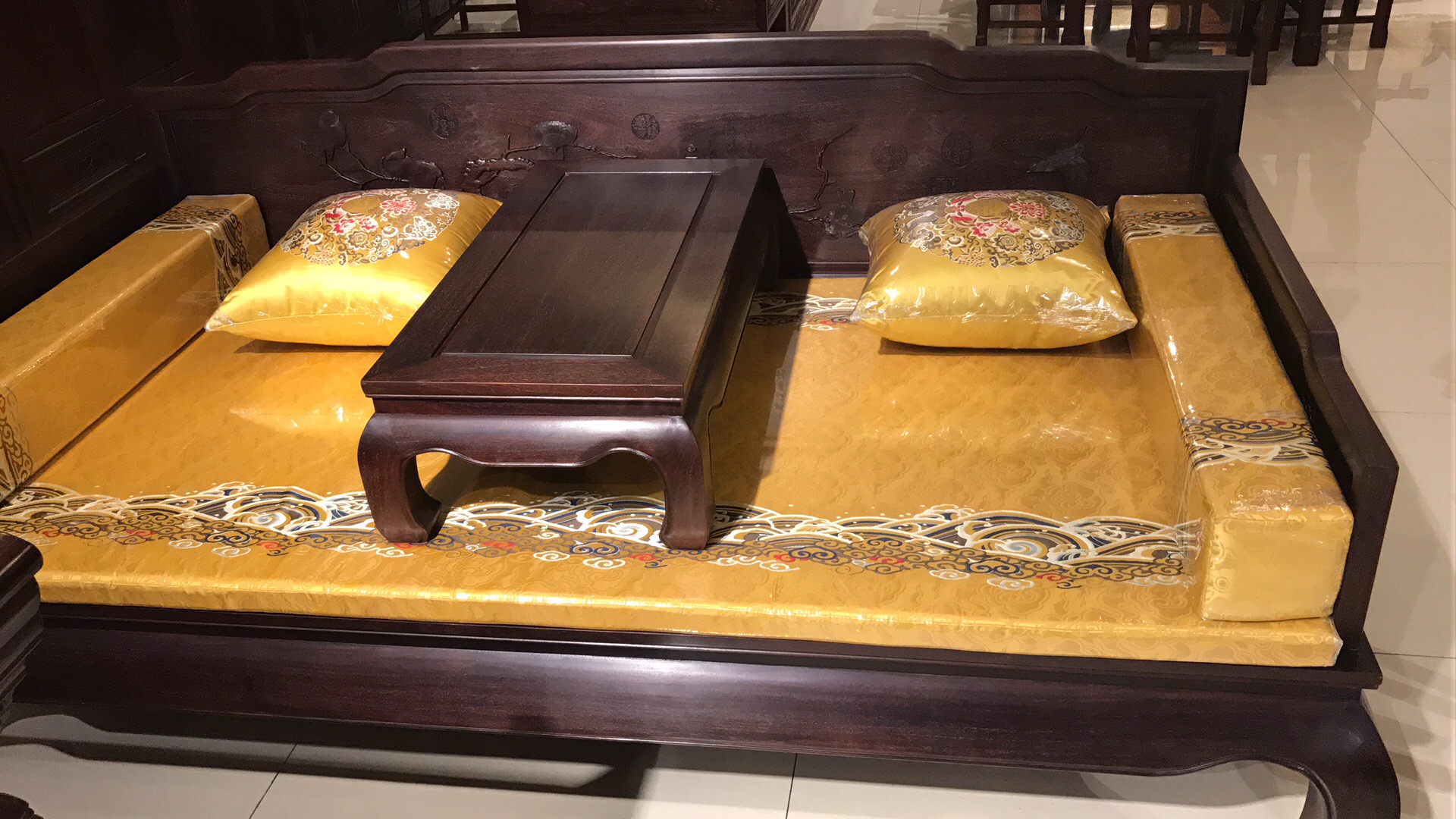 赞比亚血檀红木家具哪里最便宜,仙游度尾赞比亚血檀红木家具