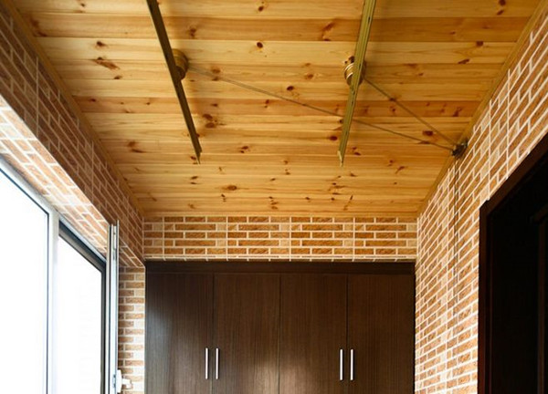 卫生间用铝塑板好还是pvc好,卫生间用铝扣板好还是吊顶好