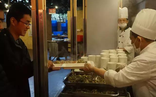 一天吃五顿都不要钱,“别人家的食堂”开挂了!贵司,还招人吗?