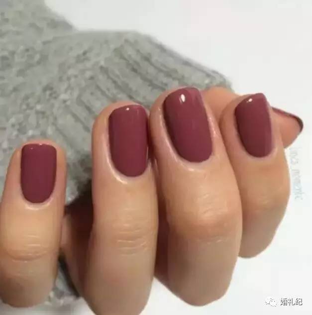 新娘美甲裸色系短甲,最近新娘美甲火爆款