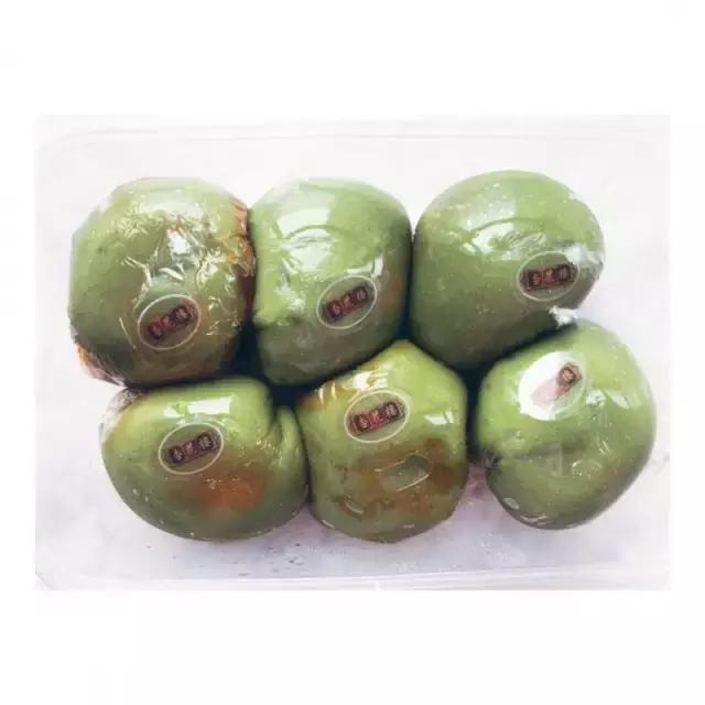 清明必来一口软软糯糯的青团,清明节肉松蛋黄青团