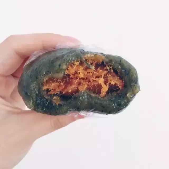 清明必来一口软软糯糯的青团,清明节肉松蛋黄青团