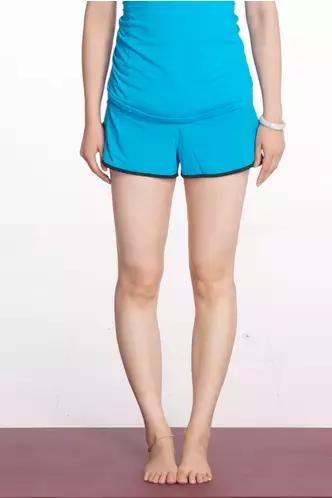 小朋友腿不直怎么矫正腿型,女童腿不直怎么矫正腿型