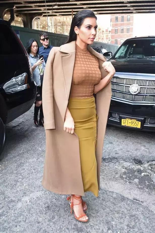 记住这4个穿搭技巧英文,记住这几个颜色口诀穿衣更高级