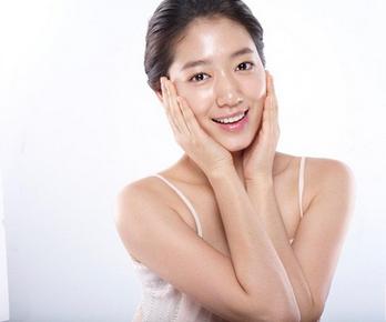 妆容得体仪态大方,妆容礼仪的注意事项