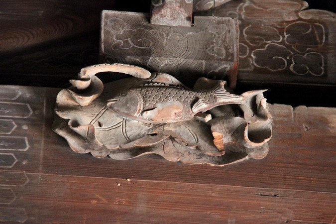 官员犯错“打屁股”，这主意好吗？