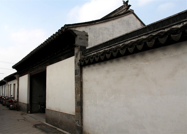 官员犯错“打屁股”，这主意好吗？