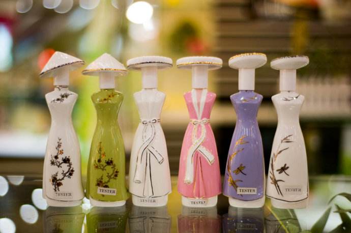 越南芽庄乐天购物,东兴越南购物一条街