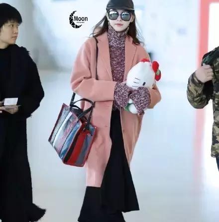 巴黎世家最好看的一款包,巴黎世家丑出天际的东西