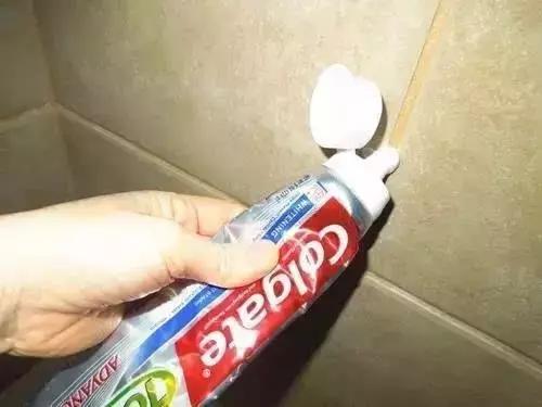 衣柜靠近卫生间发霉怎么彻底解决,卧室靠近卫生间柜子发霉怎么处理