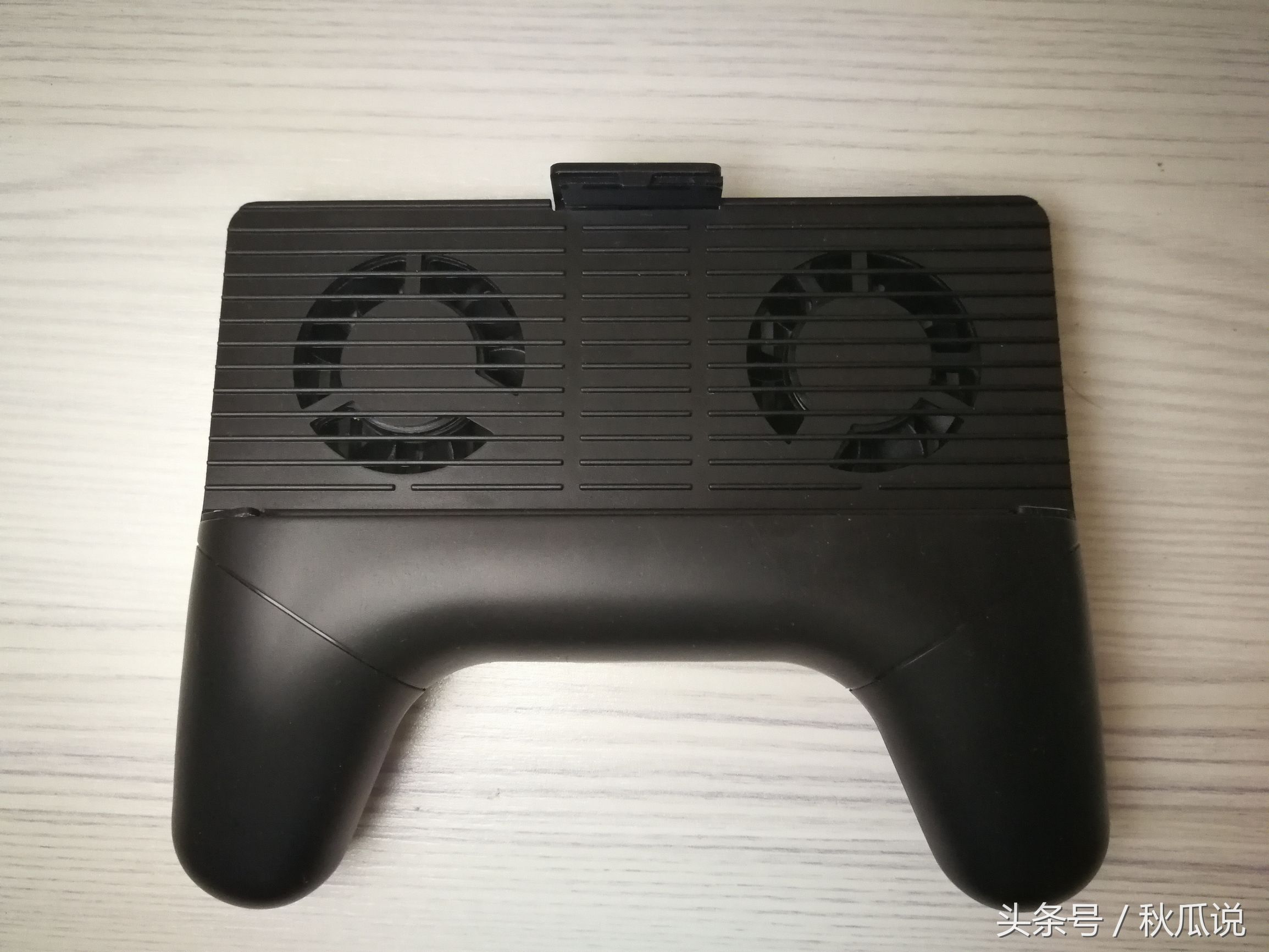 王者荣耀神器手柄评测,王者荣耀散热器苹果专用