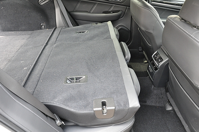 二手斯巴鲁傲虎是中型suv,体验全新斯巴鲁BRZ