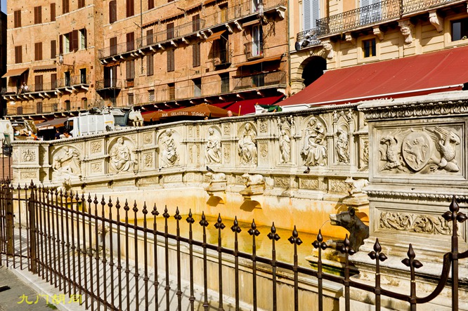 锡耶纳vs费尔玛纳,锡耶纳汽车