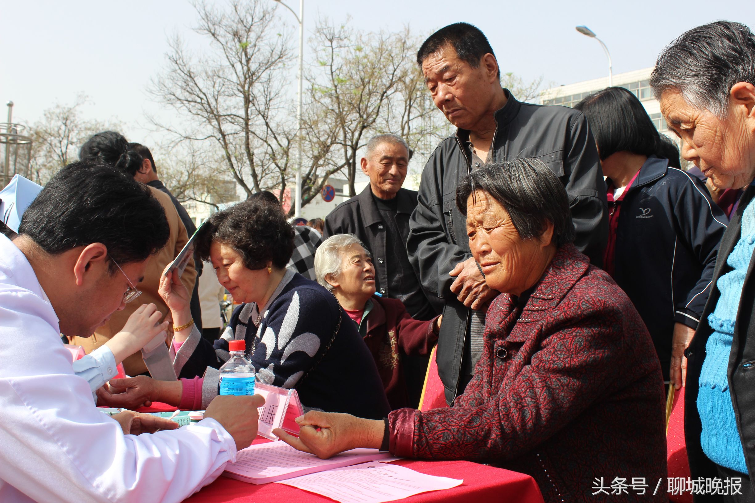 血糖直接飙到了100多,血糖高达19.7有多严重