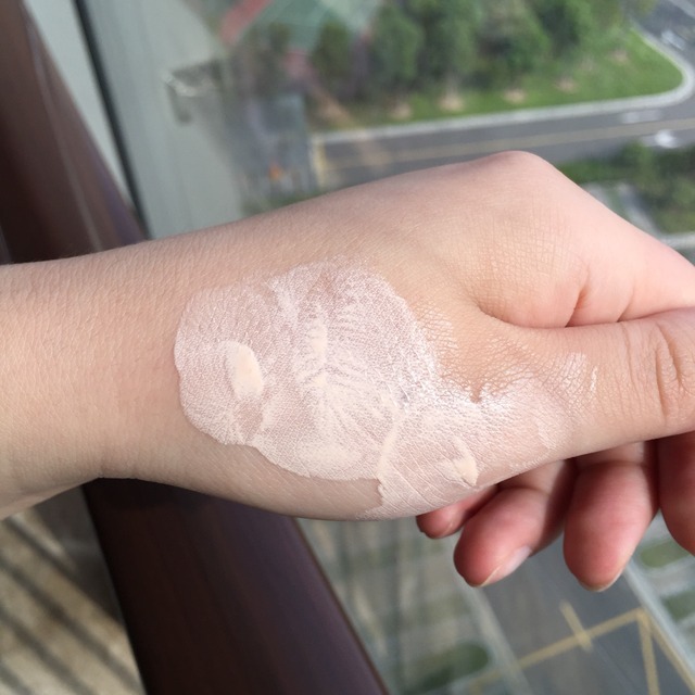 不会化妆有什么好的隔离霜,只需隔离霜化素颜妆