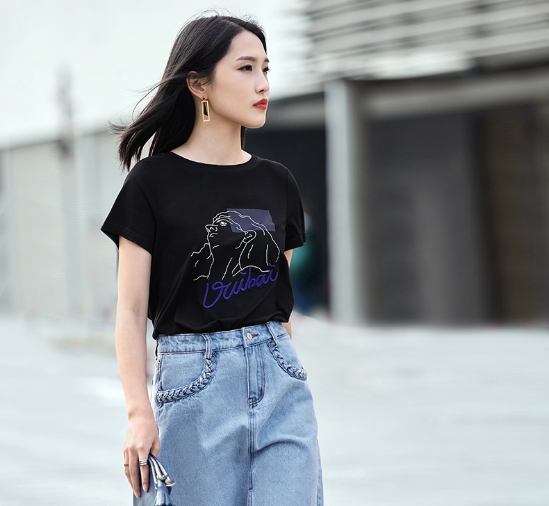 简约又时尚的t恤穿搭,最时尚的短袖t恤又百搭