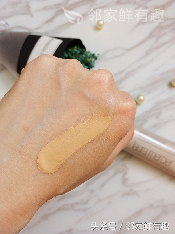 女神的秘密*器武**，神级粉饼Laura Mercier唤颜凝露