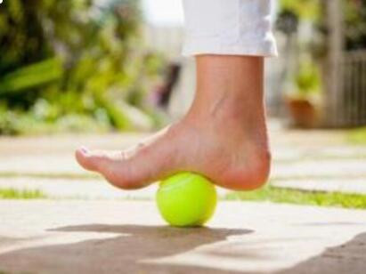 腿不直，是可以矫正的！据说坚持坚持两周就有效！小编亲测有效