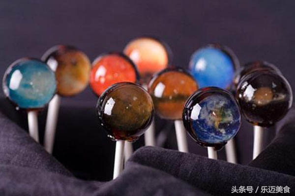 明明可以靠颜值偏靠吃,明明可以靠颜值偏要靠实力下一句