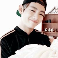 灰粉色眼影盘平价推荐新手,眼影盘平价好用性价比推荐