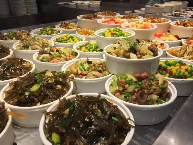 一天吃五顿都不要钱,“别人家的食堂”开挂了!贵司,还招人吗?