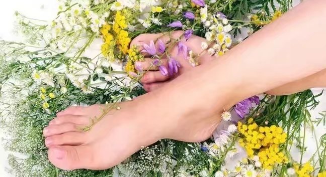 香港脚是什么原因引起的,香港脚的成因和改善方法