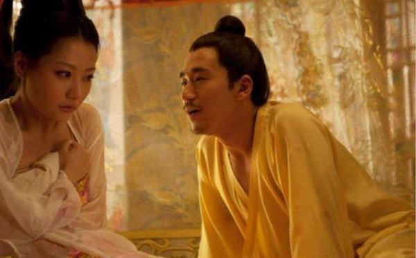 他贵为皇帝，却被骂白痴，危难中的一句话，让其他皇帝汗颜！