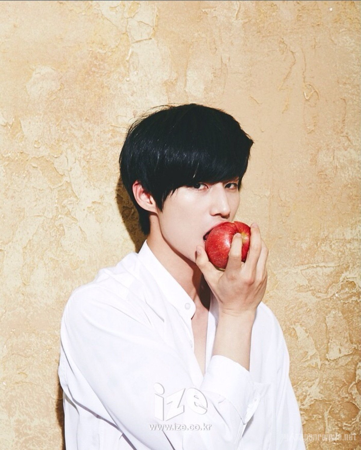 黑头痘痘不能乱挤,去黑头粉刺痘痘有什么办法