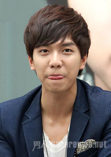 黑头痘痘不能乱挤,去黑头粉刺痘痘有什么办法