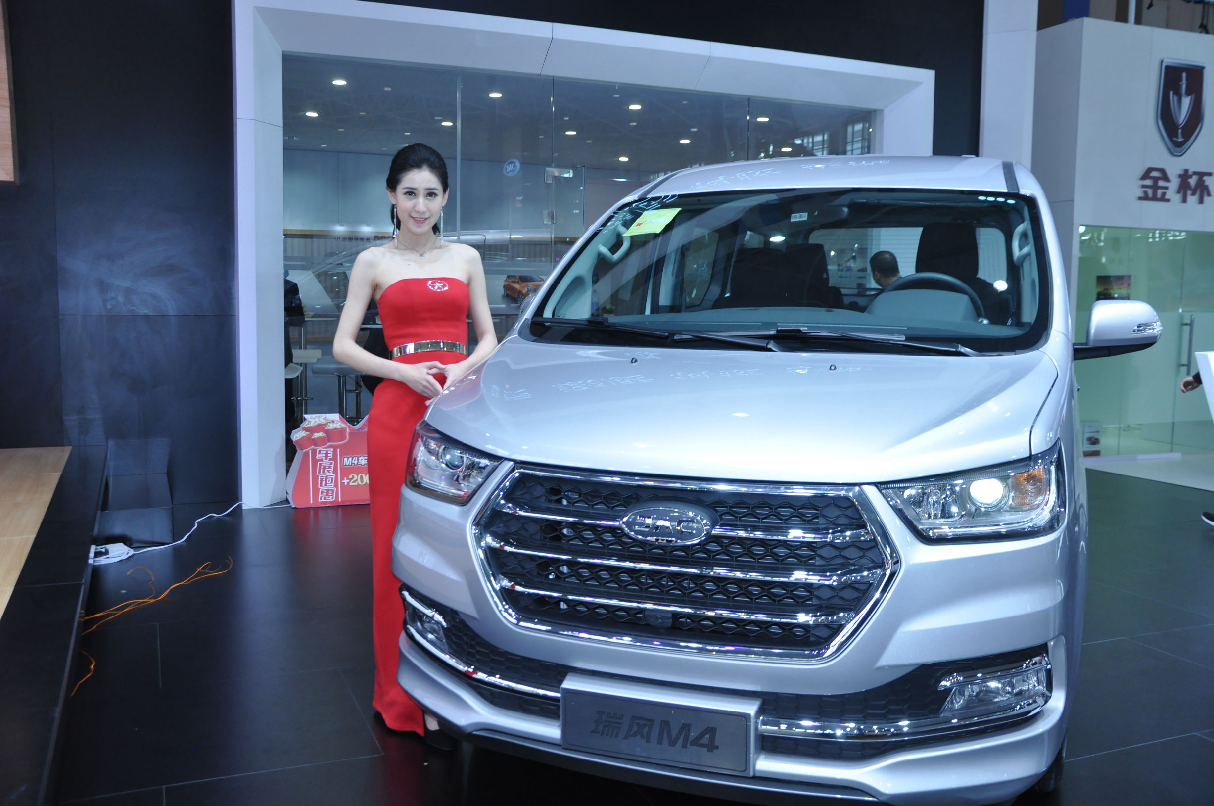 人民的名义“江淮情、瑞风行”国产车你长脸了！