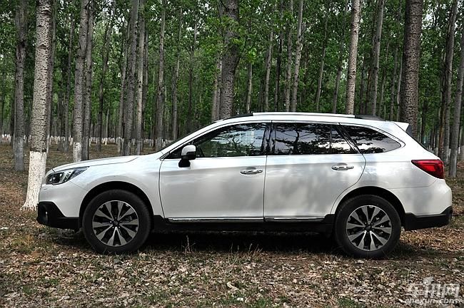 二手斯巴鲁傲虎是中型suv,体验全新斯巴鲁BRZ