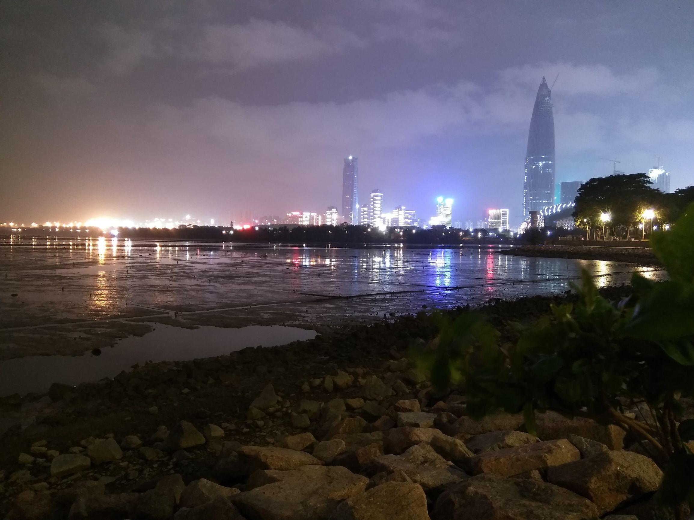 中兴bladev8相似手机,中兴bladev10详细评测