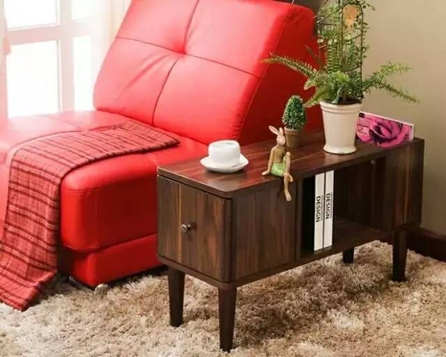 各种稀奇古怪的小桌子,不同形状的桌子