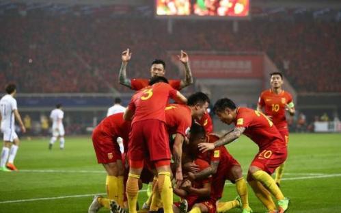 恭喜国足1-0胜韩国！自主品牌车企是否也能优于韩系车呢？答案在此