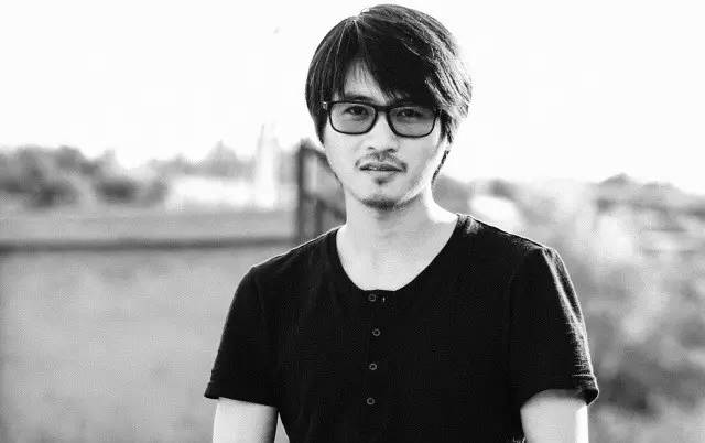 少年热血读韩寒,听懂宗盛已中年|侯哥聊车