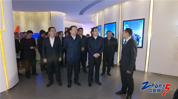 常州市*党**政代表团赴无锡学习考察