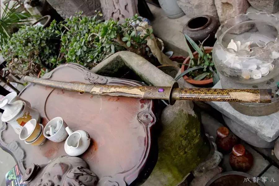 成都连环画小人书专卖店,成都老家具批发市场在哪里