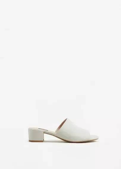 穿上合适的鞋子才会跑得更快,穿对鞋子每一步都是春光