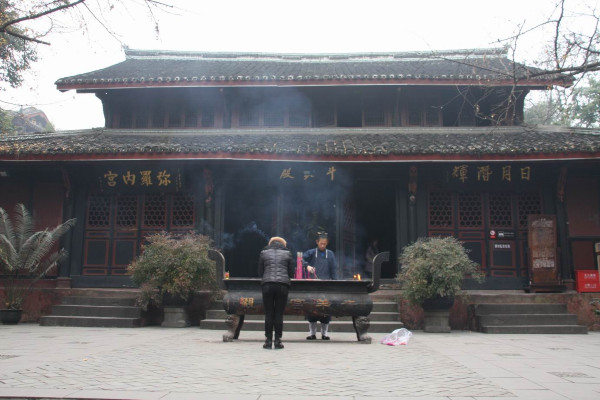 2013.12.27—2014.1.1峨眉、乐山、成都、广汉、都江堰六日暴走游记(下)