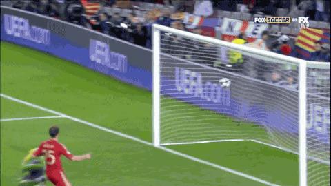 你的酒窝里没酒我却醉得一塌糊涂,你的酒窝没有酒却醉得我一塌糊涂