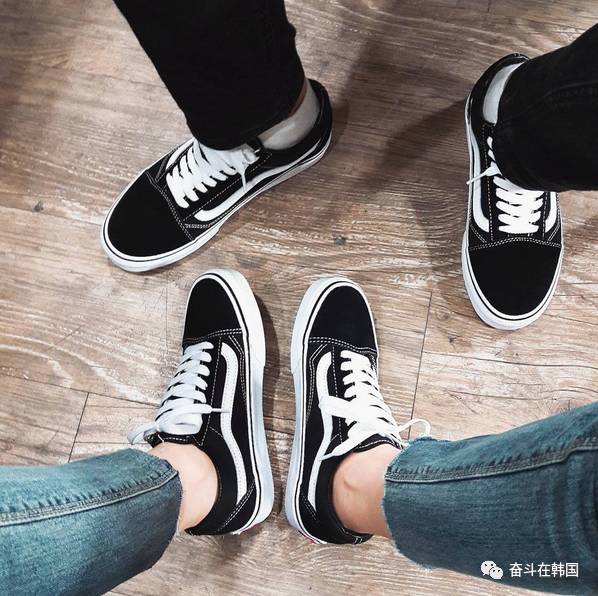 换季了买一双鞋子,换季买什么鞋子好看