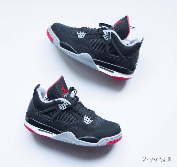 换季了买一双鞋子,换季买什么鞋子好看